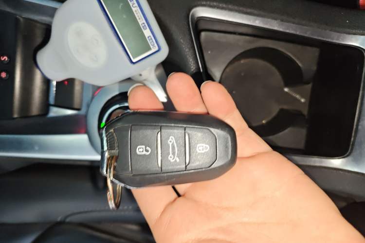 Used DS 6 2014 1.6T Luxury Edition THP200 Vehicle Key