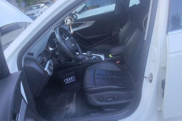 Used Audi A4L 2017 40 TFSI Ambition Edition
