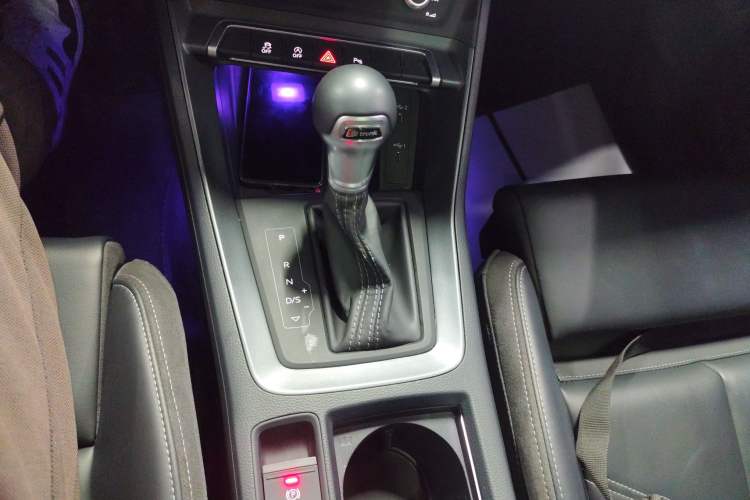 Used Audi Q3 2024 35 TFSI Ambition Dynamic Edition
