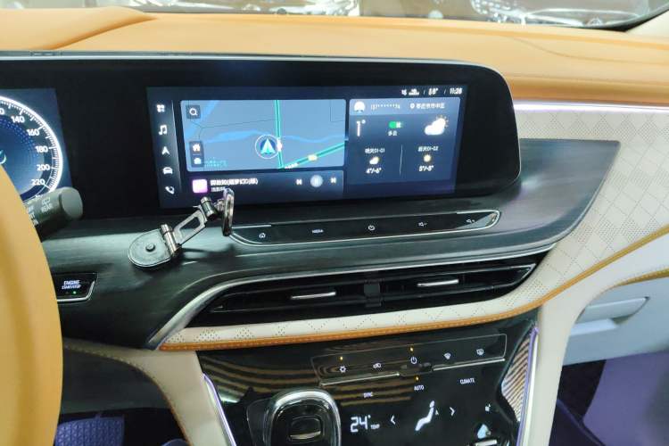 Used Buick GL8 2022 ES Landtrek 653T Comfort Edition