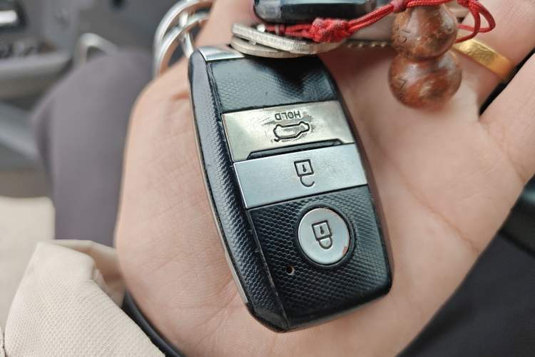 Used Land X7 2015 2.0T Panoramic Prestige Edition
