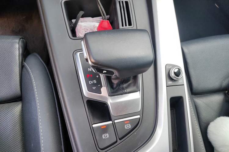 Used Audi A4L 2020 40 TFSI Fashion Dynamic Model