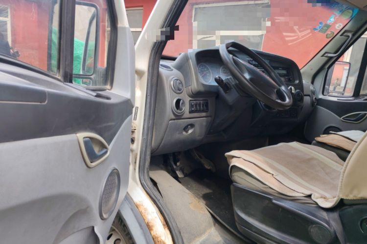 Used Iveco Power Daily 2013 2.5T-A37 Dual-Purpose High-Roof Van