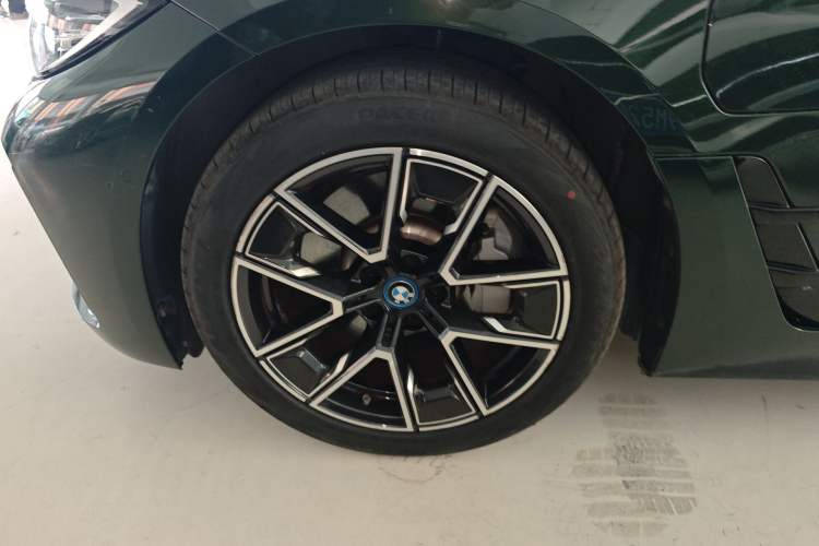 Used BMW i4 2022 eDrive40
