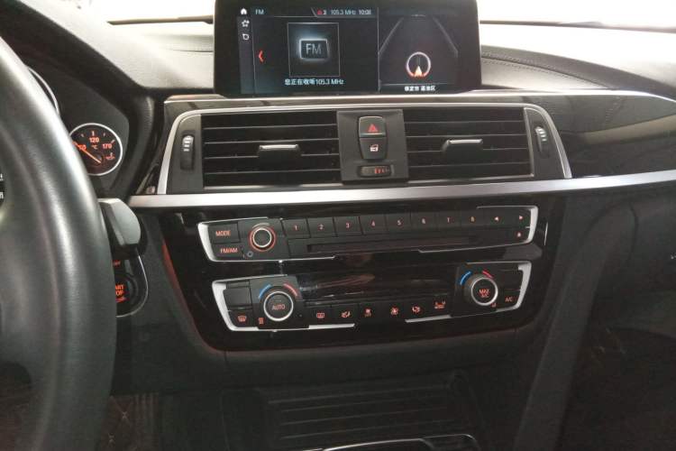 Used BMW 3 Series 2019 320Li Fashion Model
