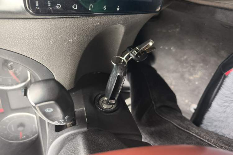 Used Wuling Rongguang V 2016 1.5L Practical Version
