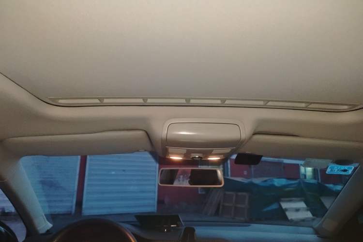 Used Volkswagen Sagitar 2014 1.4TSI Automatic Luxury Model Headliner