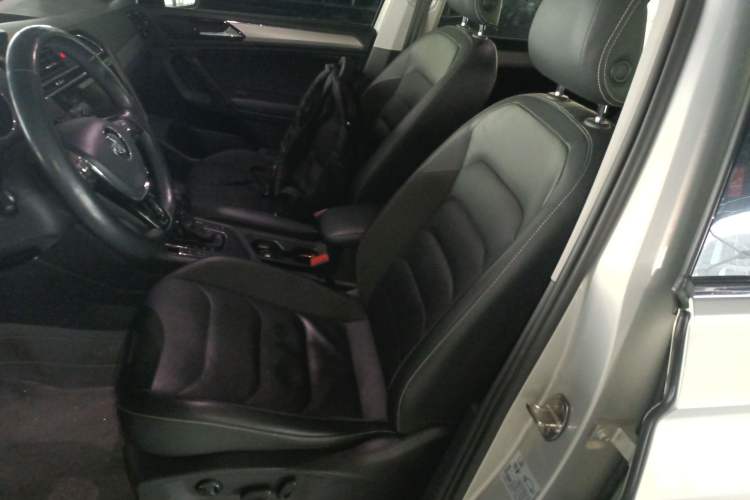 Used Volkswagen Tiguan L 2019 330TSI Automatic Two-Wheel Drive Smart Luxury Version China VI Standard