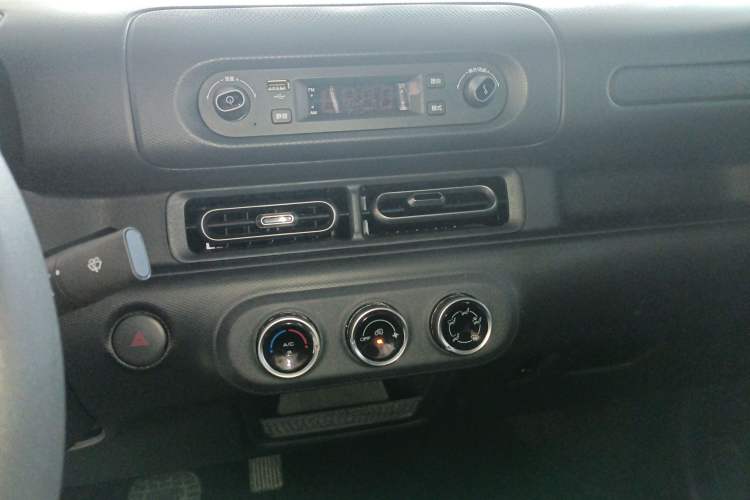 Used Wuling Zhiguang New Energy 2025 Standard Model
