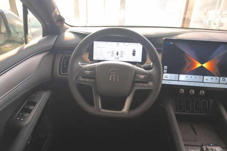 Used BYD Song L EV 2025 Intelligent Driving Version 662 km LiDAR Excellence Edition
