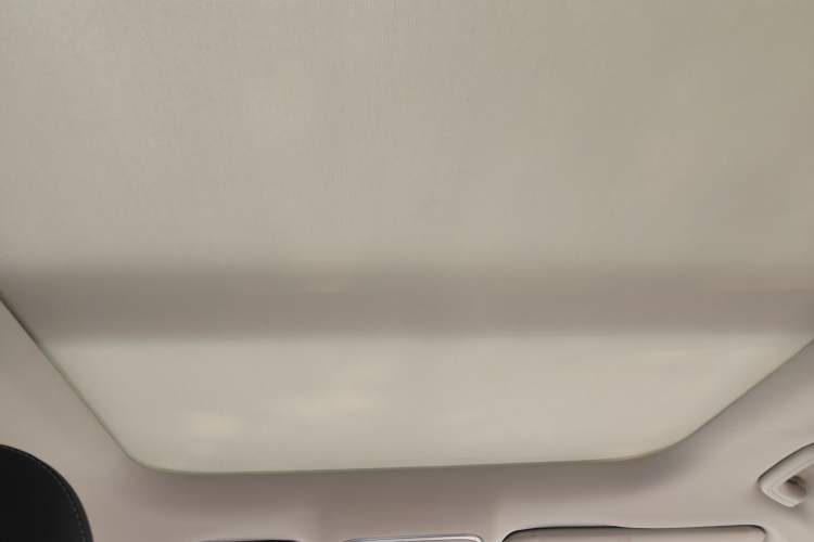 Used Geely Auto Emgrand X7 Sport 2016 1.8TD Automatic Smart Connectivity Version Headliner