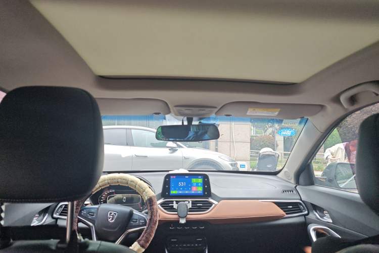 Used Baojun 510 2017 1.5L Automatic Luxury Model Headliner