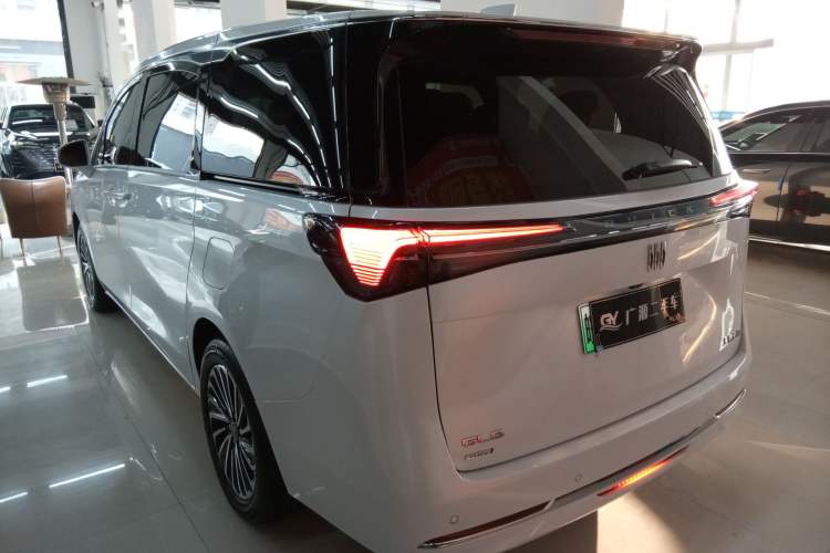 Used Buick GL8 New Energy 2025 Lu Shang Luxury Edition 7-Seater