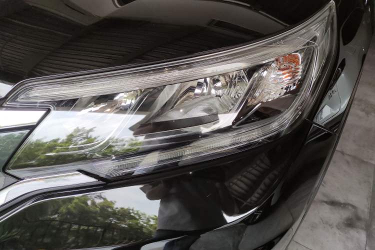 Used Honda CR-V 2015 2.4L two-wheel drive luxury version
