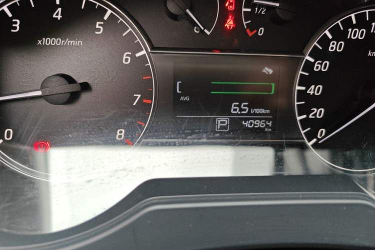Used Nissan Tiida 2016 1.6L CVT Cool Dynamic Edition