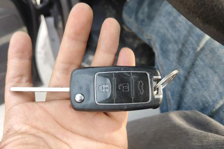 Used FORTHING Lingzhi 2022 M5 1.6L Practical Model 5 Seats Vehicle Key