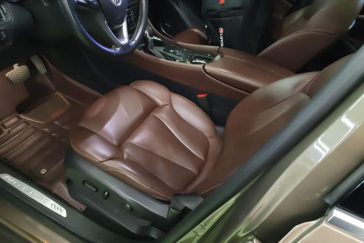 Used Buick Envision 2014 28T All-Wheel-Drive Versatile Sports Flagship Edition
