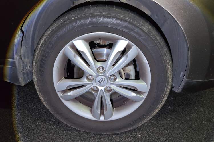 Used Hyundai ix35 2012 2.0L Automatic Two-Wheel Drive Elite Edition GLS