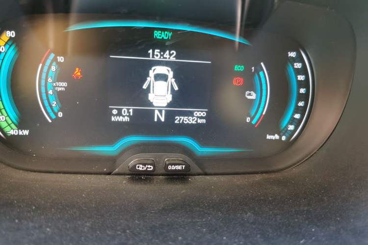 Used Chery Little Ant 2022 Sweet Pink Edition Full-Sugar Version 3-Cell Lithium 30kW 301km Odometer Close Up