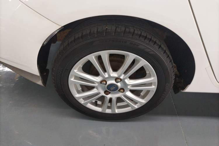 Used Ford Fiesta 2013 Sedan 1.5L Manual Fashion Edition