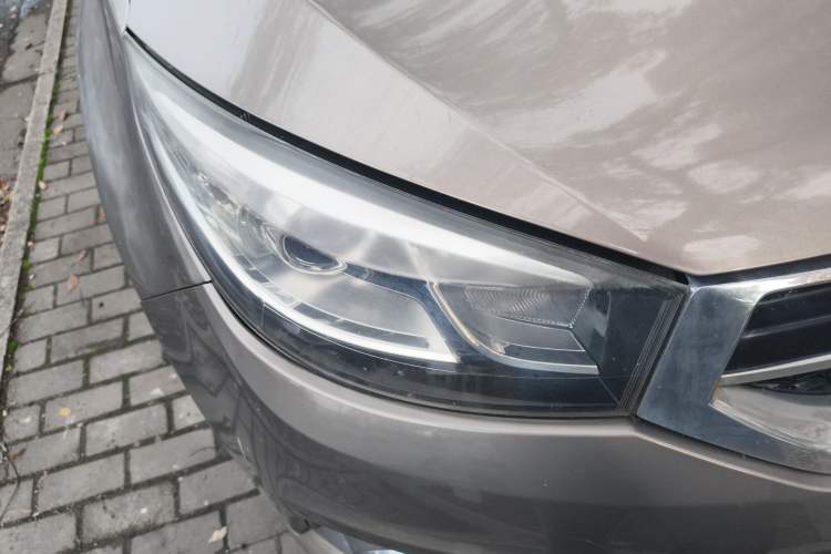 Used Chery Tiggo 3 2014 1.6L Manual Luxury Edition Right Front Headlight