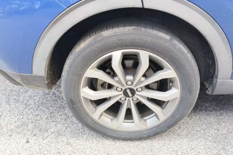 Used Wey VV6 2020 2.0T Two-Wheel Drive Smart Protection+