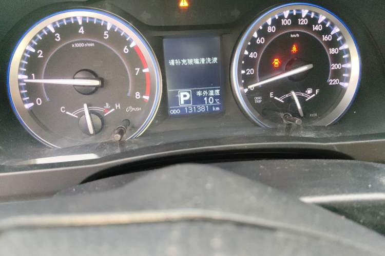 Used Toyota Highlander 2017 2.0T Four-Wheel Drive Luxury Edition 7 Seats Odometer Close Up