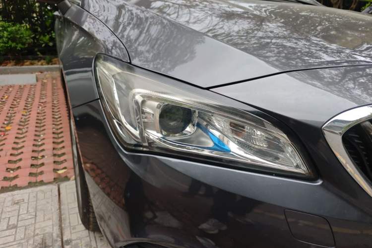 Used Buick Verano 2017 Sedan 15S Automatic Entry Model Right Front Headlight