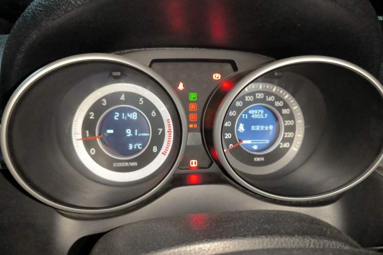 Used Bestune X80 2013 2.0L automatic comfort version