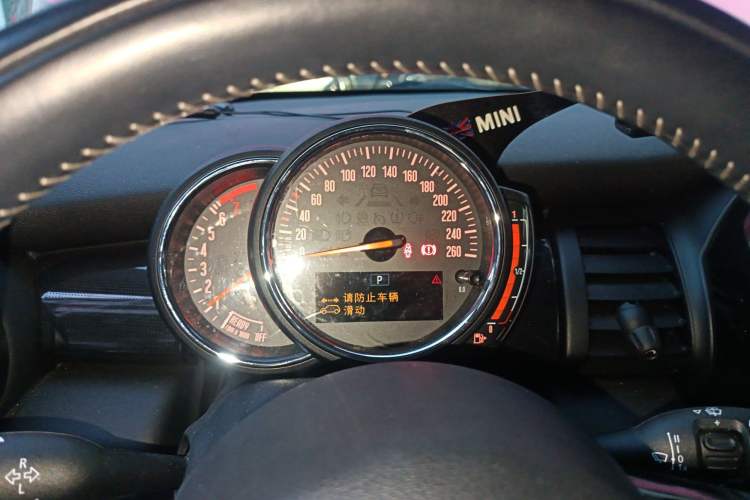 Used MINI 2018 1.5T COOPER Artist