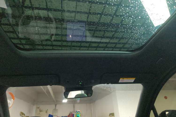 Used Nio ES6 2023 75 kWh Headliner