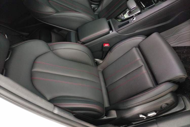 Used Audi A4L 2025 2 Million Units Enjoyment Version 40 TFSI Luxury Dynamic Edition