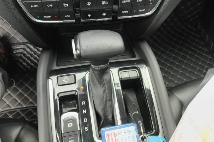 Used GAC Trumpchi GS8 2017 320T Four-Wheel Drive Luxury Smart Connectivity Version (7 Seats)