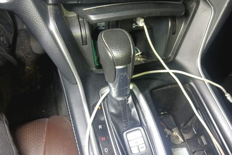 Used Honda Inspire 2019 260TURBO Jingyue Edition China VI Gear Lever