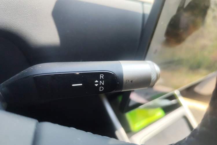 Used ONVO Luxeed L90 2025 Model—Ultra Six-Seater Version
