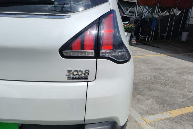 Used Peugeot 3008 2016 1.6THP Automatic Classic Edition