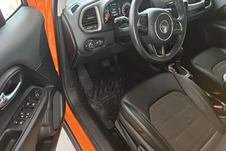 Used Jeep Renegade 2019 220T Automatic Elite Edition
