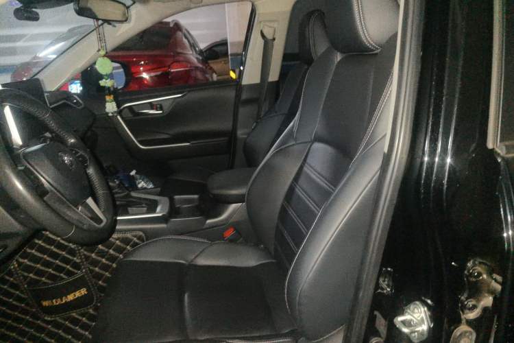 Used Toyota Wildlander 2022 2.0L CVT Two-Wheel Drive Luxury Edition