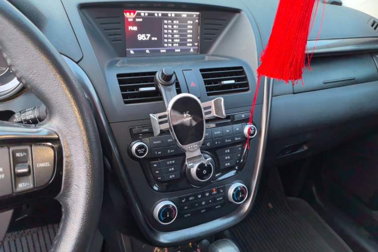 Used Bestune X80 2015 1.8T Automatic Luxury Model
