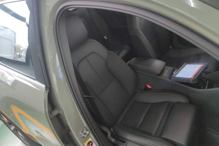 Used Volvo XC40 2024 B4 4x4 Smart Luxury Edition