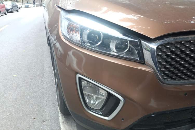 Used Kia Sorento 2015 Sorento L 2.2T Diesel 4WD Elite Edition 7 Seats China IV Standard
