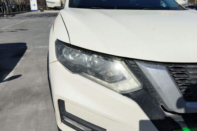 Used Nissan X-Trail 2019 2.0L CVT Smart Connect Comfort Edition 2WD
