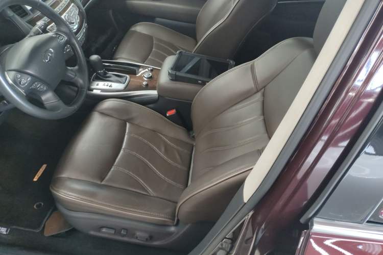 Used Infiniti QX60 2014 2.5 S/C Hybrid Two-Wheel Drive Excellence Edition Left Front Seat