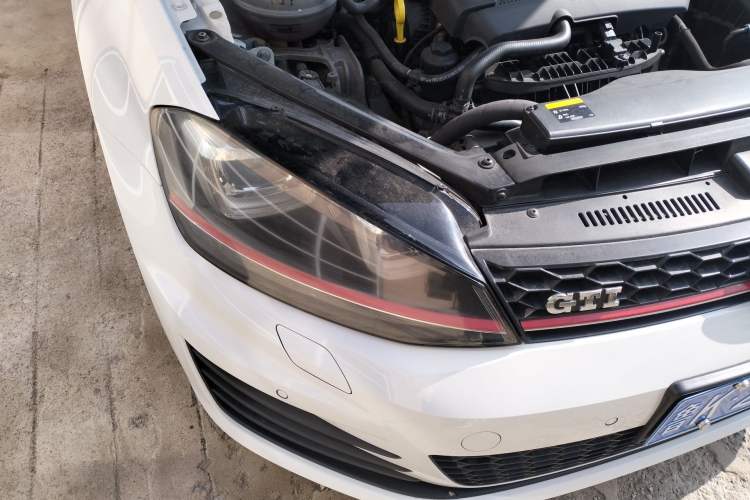 Used Volkswagen Golf GTI 2016 2.0 TSI GTI Right Front Headlight