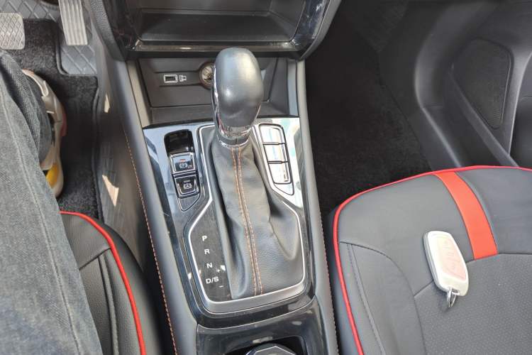 Used Roewe RX3 2021 PRO 1.6L CVT Elite Model