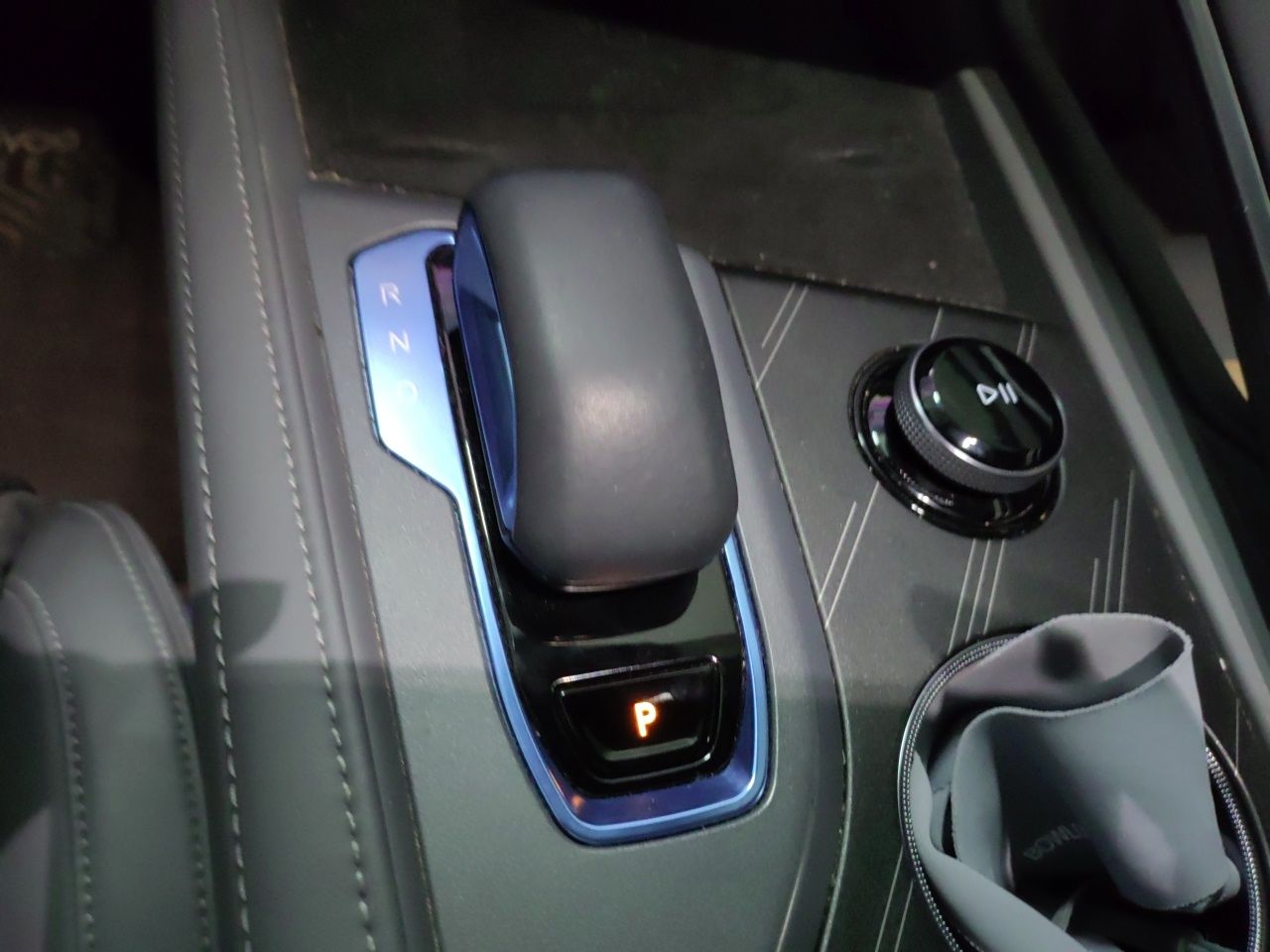 Zeekr 001 2024 WE Edition 95 kWh All-Wheel Drive — снимка 14