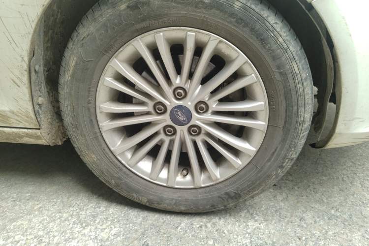 Used Ford Escort 2015 1.5L Manual Comfort Model