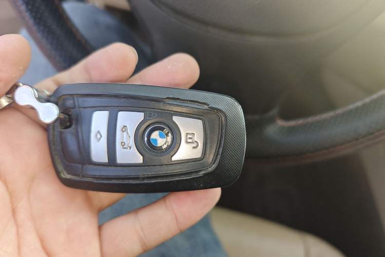Used BMW 5 Series 2013 530Li Leading Model Vehicle Key