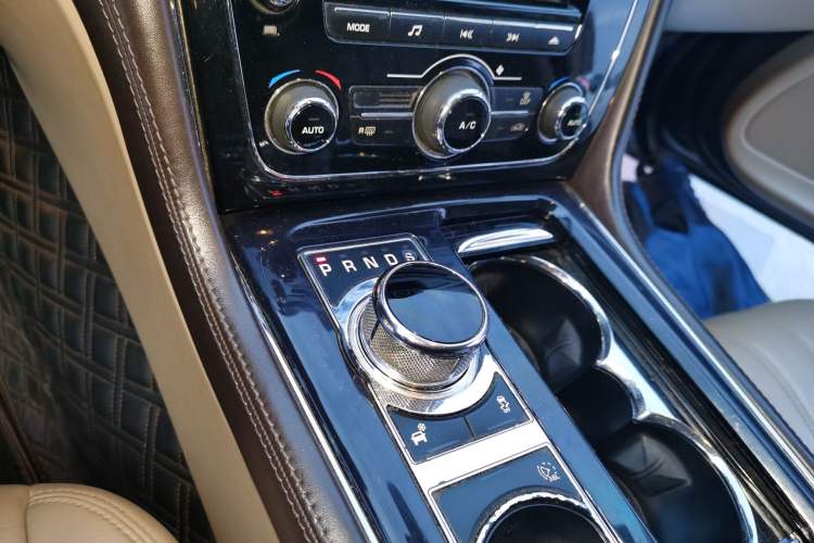 Used Jaguar XJ 2012 XJL 3.0 Panoramic Business Edition
