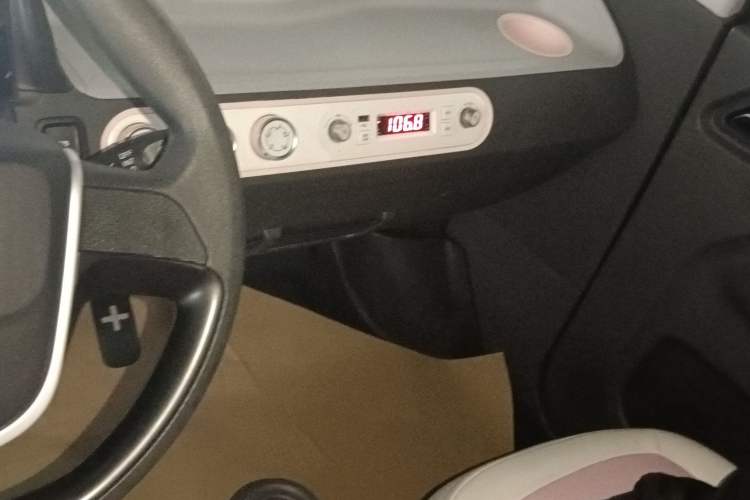 Used Wuling Hongguang MINIEV 2021 Macaron Premium Model – Lithium Iron Phosphate